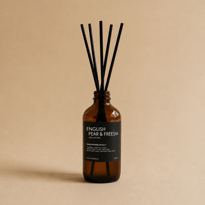 REED DIFFUSER - ENGLISH PEAR & FREESIA