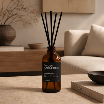 REED DIFFUSER - ENGLISH PEAR & FREESIA